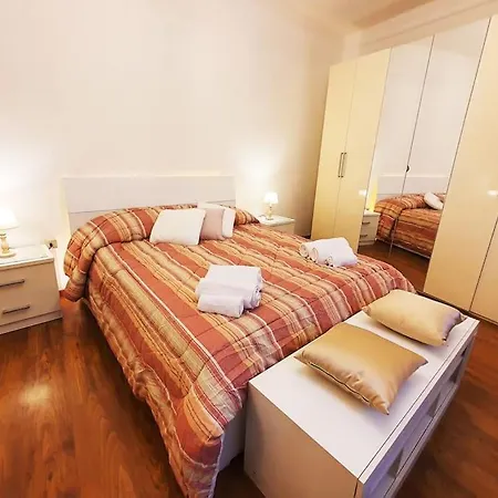 アパート King Center 9 Posti Letto- Grande Terrazza - 2 Bagni Privati